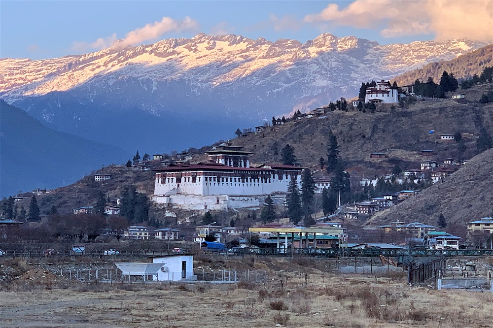 Fascinating Road Journey - Rinpung Dzong
